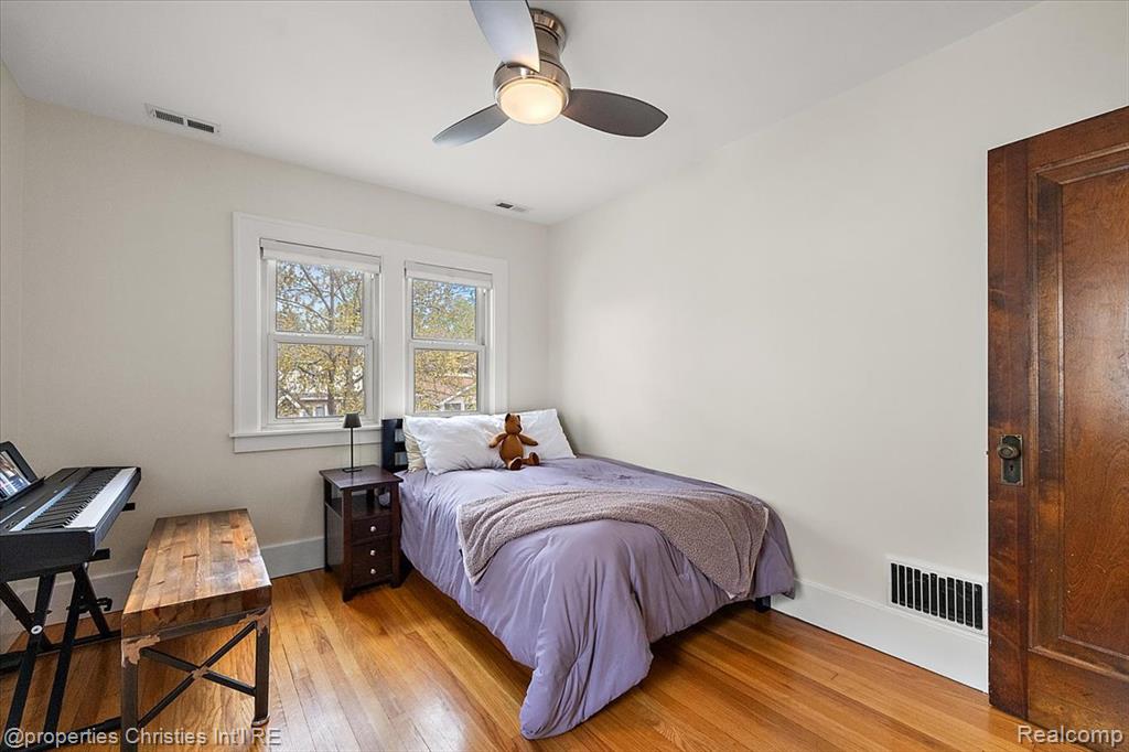 917 Maplegrove Avenue, Royal Oak, MI 48067 — Photo 58