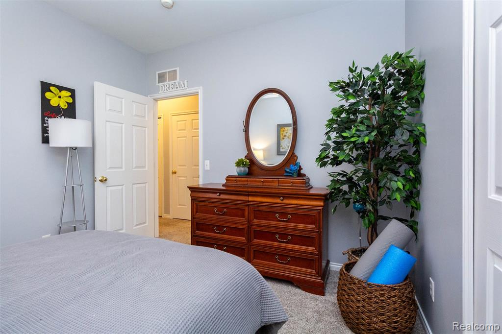50413 Monroe Street, Canton, MI 48188 — Photo 30