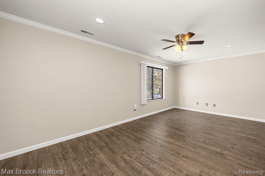 6689 W Ridgefield Circle, West Bloomfield, MI — Photo 20