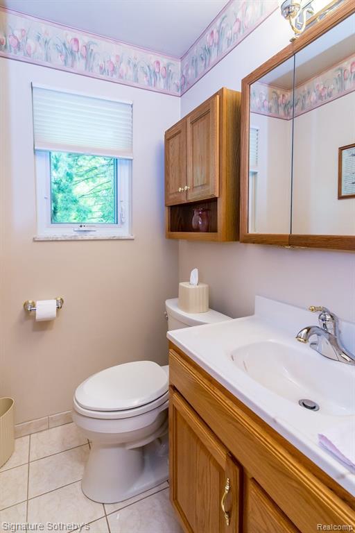 6279 WALKER Court, Troy, MI 48085 — Photo 21