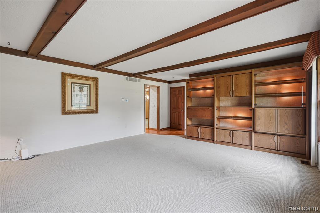 9277 Burning Tree Drive, Grand Blanc, MI 48439 — Photo 13