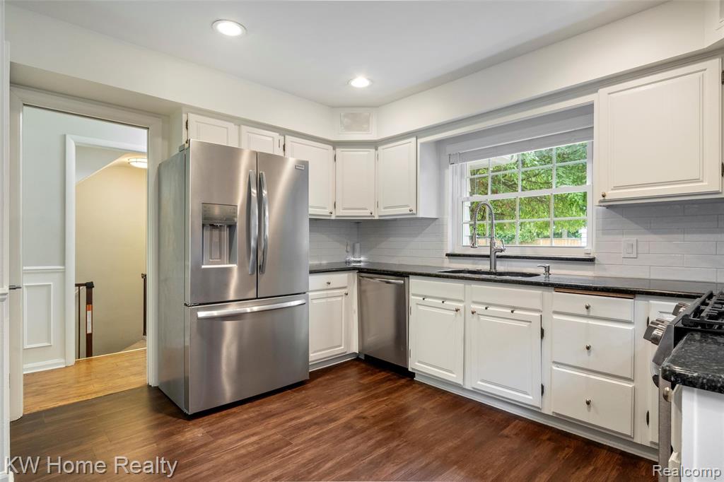 595 Kimberly Street, Birmingham, MI 48009 — Photo 10