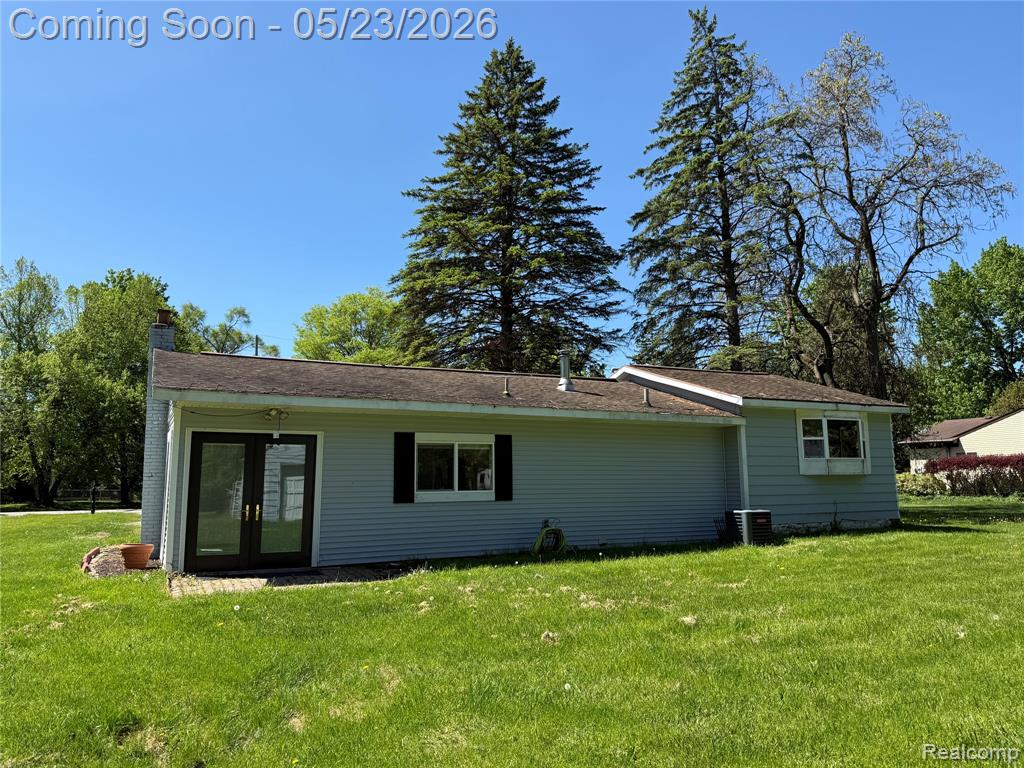 896 Grace Avenue, Rochester Hills, MI 48307 — Photo 3