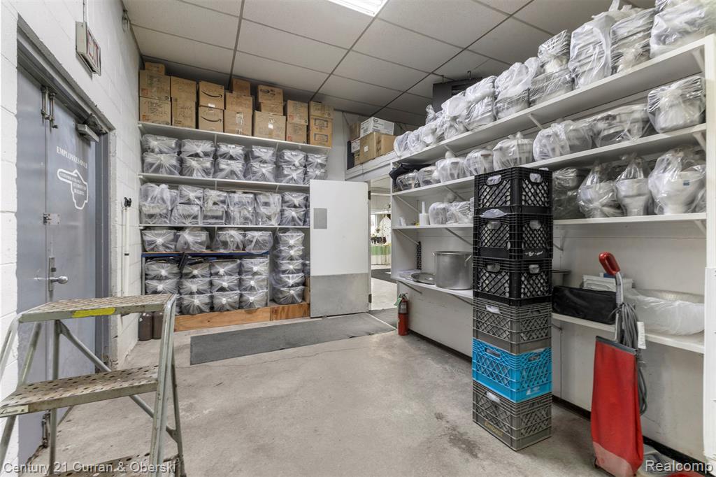 24101 W Warren Street, Dearborn Heights, MI 48127 — Photo 13