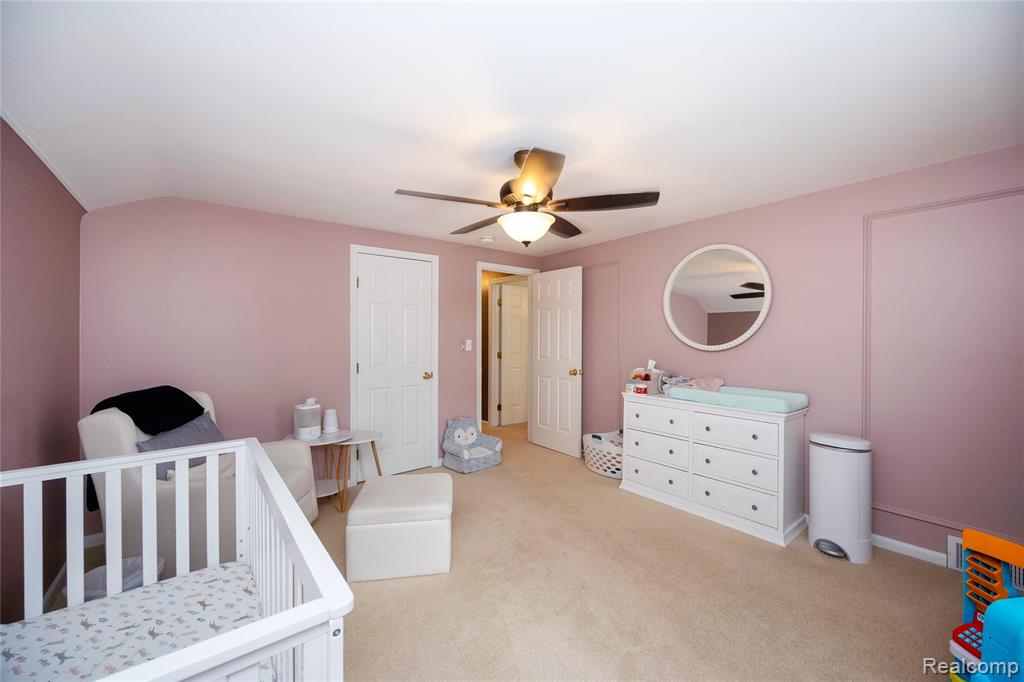 826 Larchlea Drive, Birmingham, MI 48009 — Photo 33