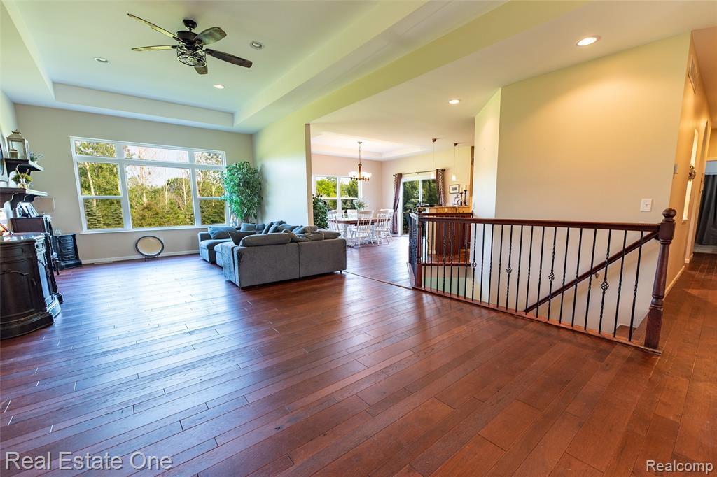 10125 Chase Lake Road, Fowlerville, MI 48836 — Photo 4