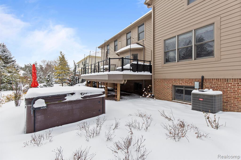 7997 BROOKWOOD Drive, Clarkston, MI 48348 — Photo 55
