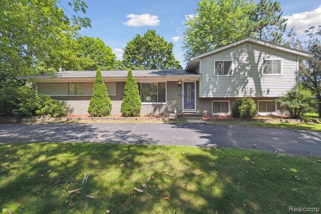 4304 Woodcock Way, Highland, MI — Photo 5