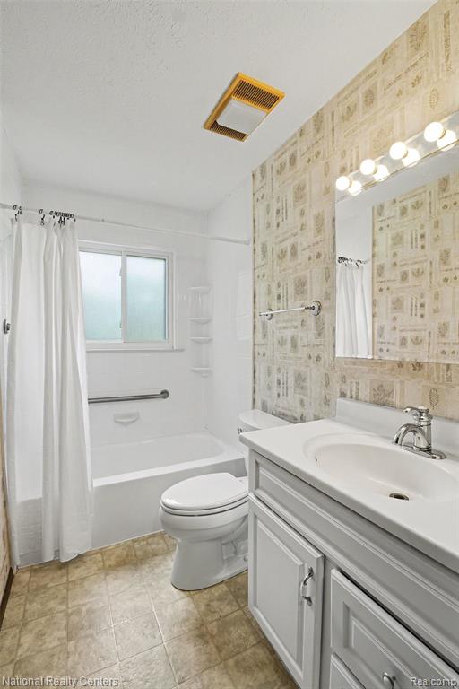1800 Kingston Drive, Pinckney, MI 48169 — Photo 14