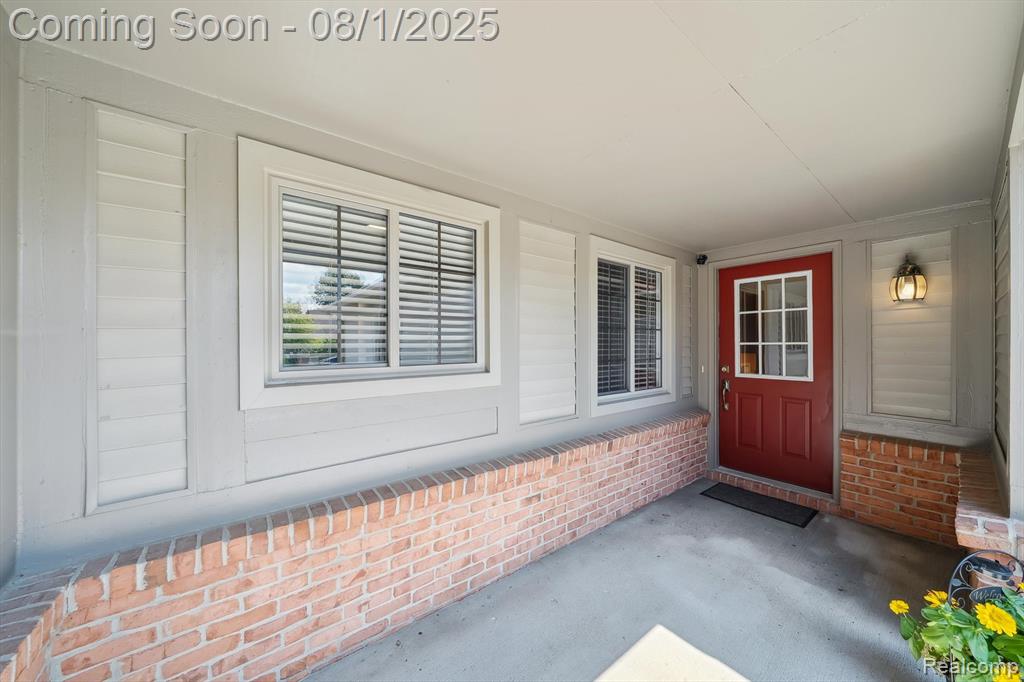 999 Hickory Drive, Brighton, MI 48116 — Photo 6