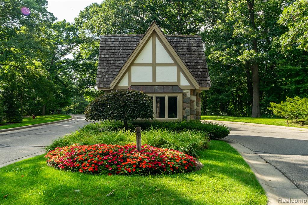 4475 Golf View Drive, Brighton, MI 48116 — Photo 3