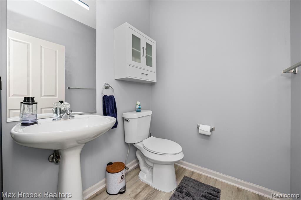 47078 Bing Drive, Canton, MI 48187 — Photo 34