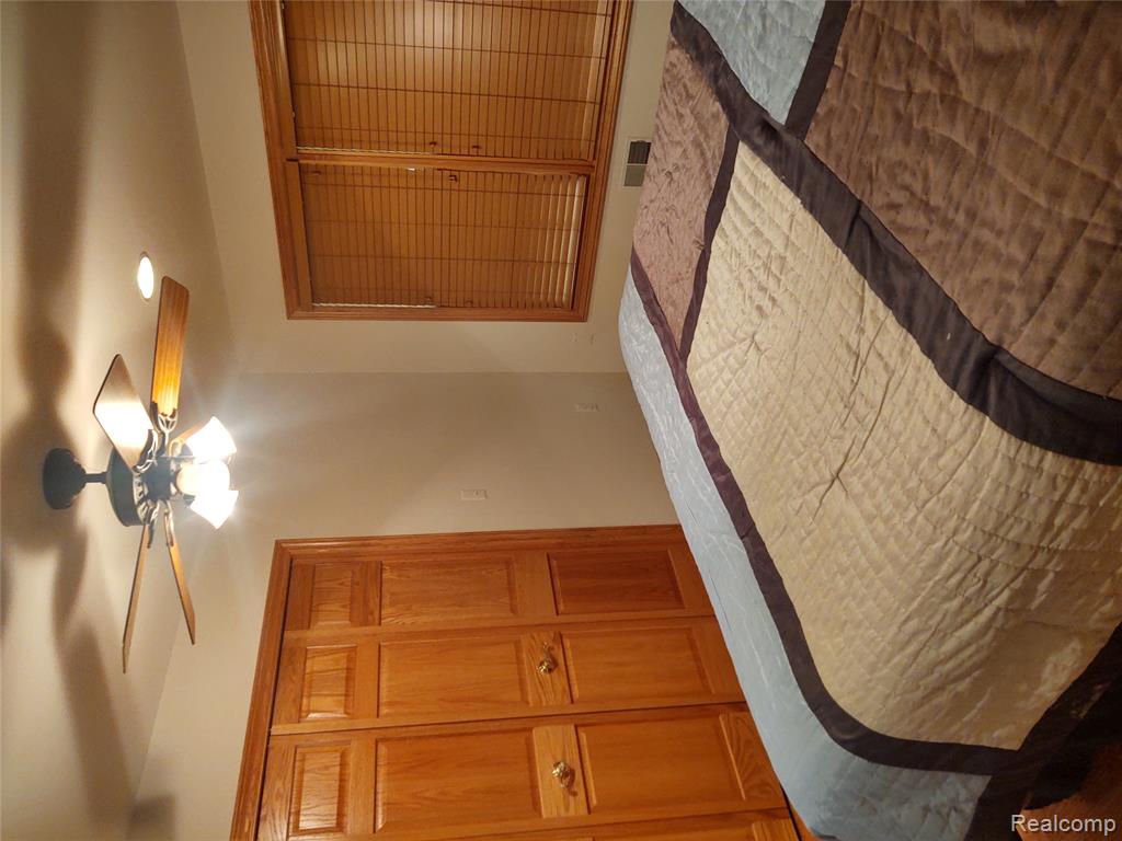 8996 Main Street, Whitmore Lake, MI 48189 — Photo 18
