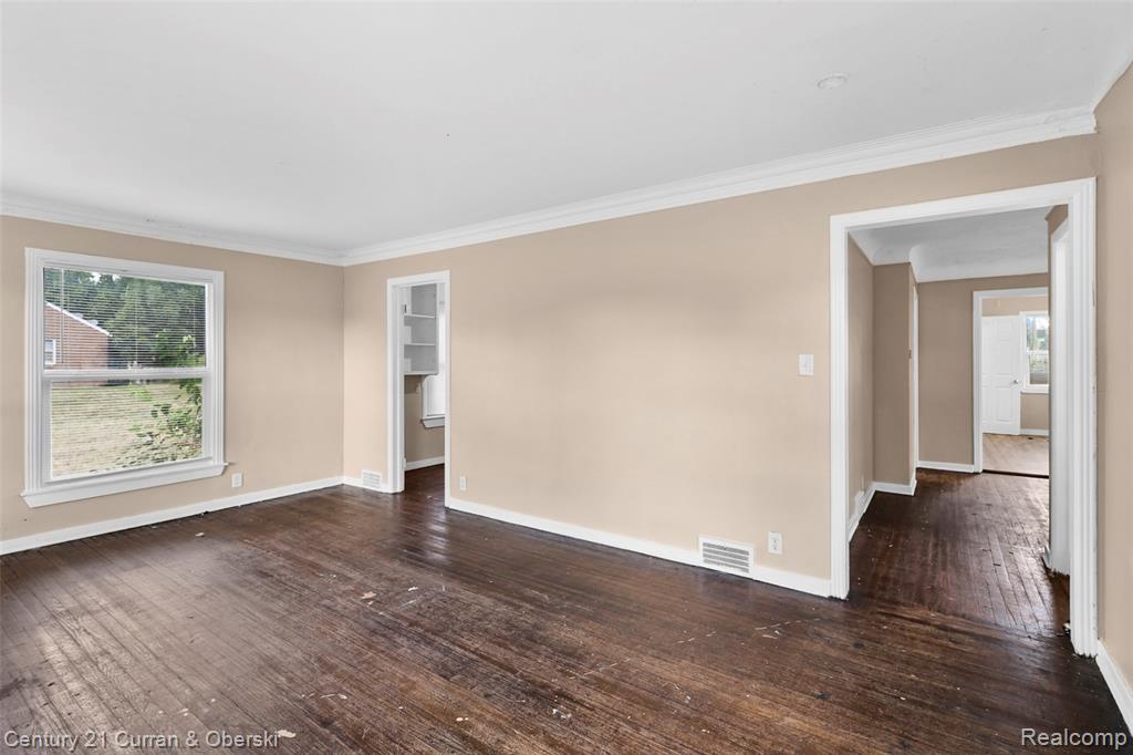 9300 Cheyenne Street, Detroit, MI 48228 — Photo 10