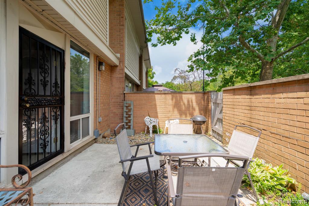 1116 Stafford Place, Detroit, MI 48207 — Photo 8