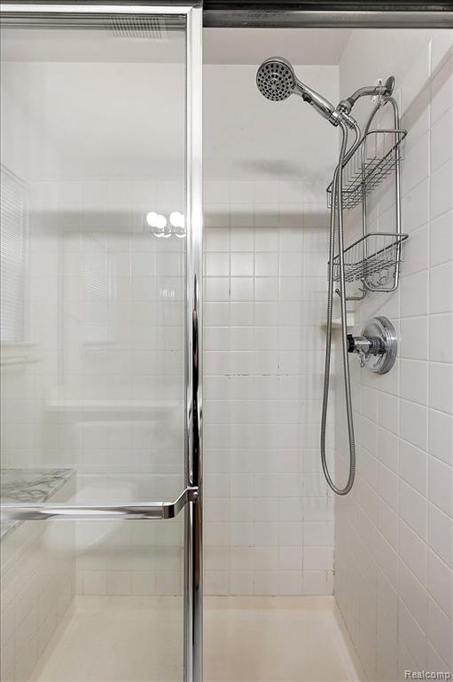 47235 SCARLET Drive S, Novi, MI — Photo 37