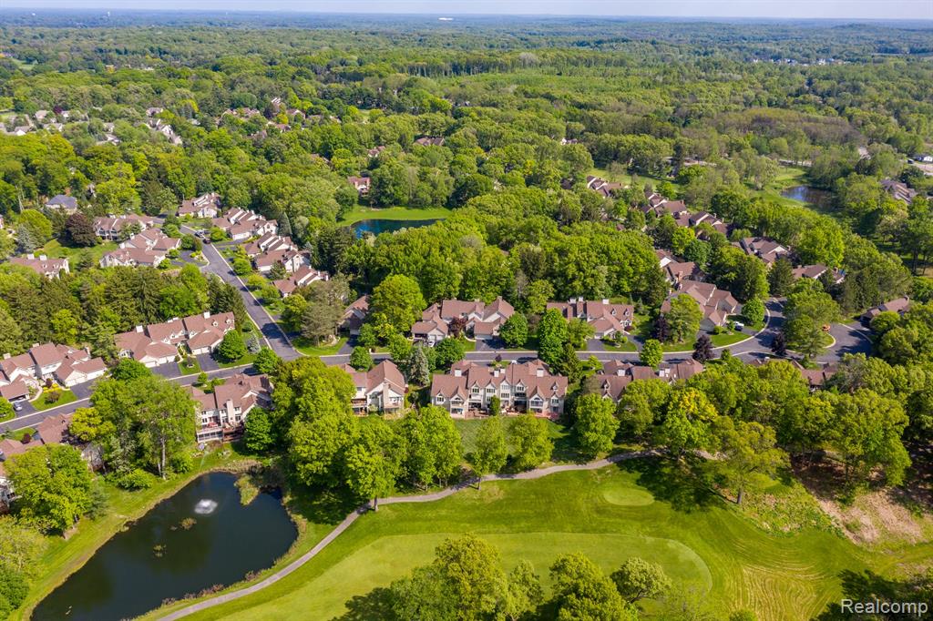 4467 GOLF VIEW Drive, Brighton, MI 48116 — Photo 43