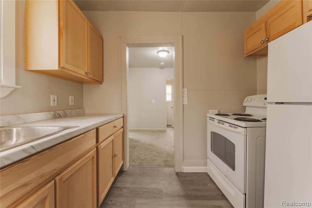 804 Emerson Avenue, Pontiac, MI 48340 — Photo 8