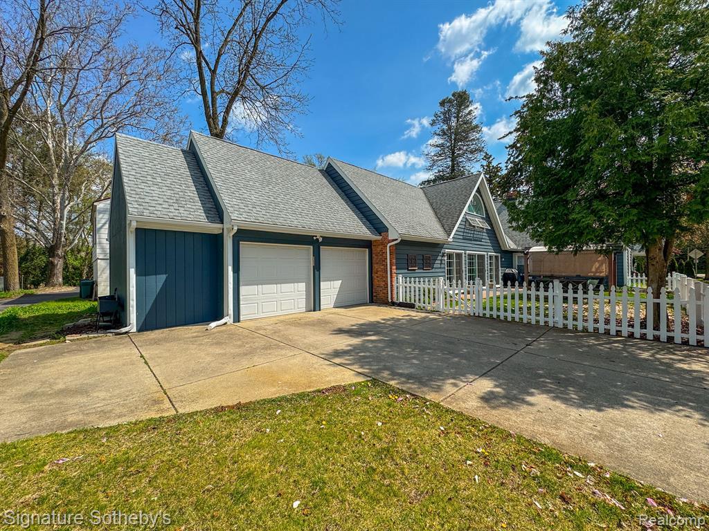 3556 ORCHARD LAKE Road, Orchard Lake Village, MI 48324 — Photo 19