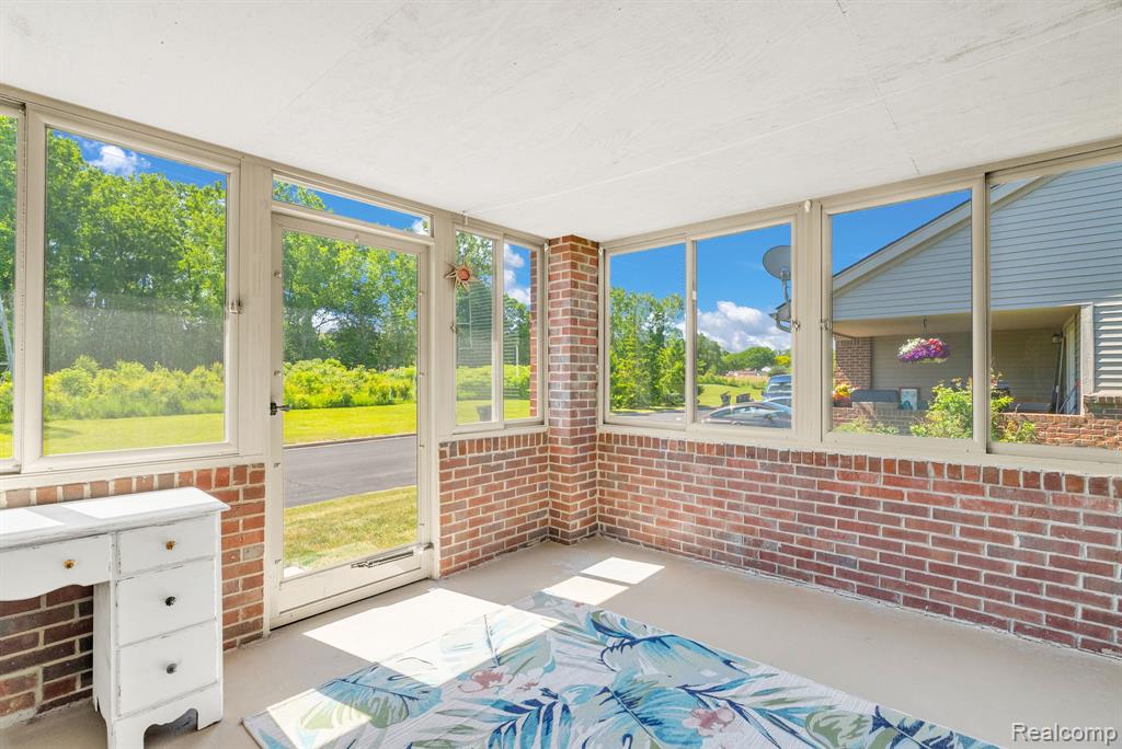 42682 Park Cresent Drive, Sterling Heights, MI 48313 — Photo 18