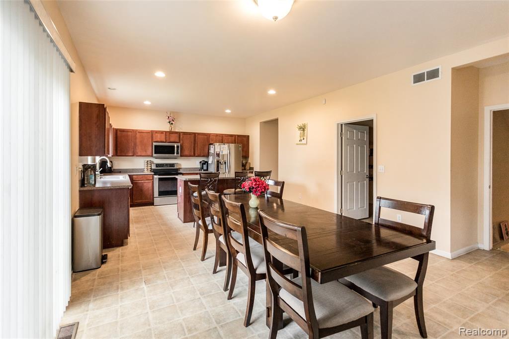 661 Lemay, Detroit, MI 48214 — Photo 6