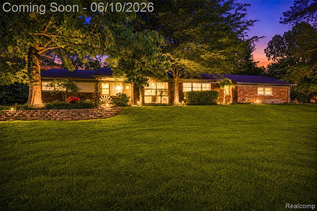 3887 Stonecrest Road, West Bloomfield, MI — Photo 2