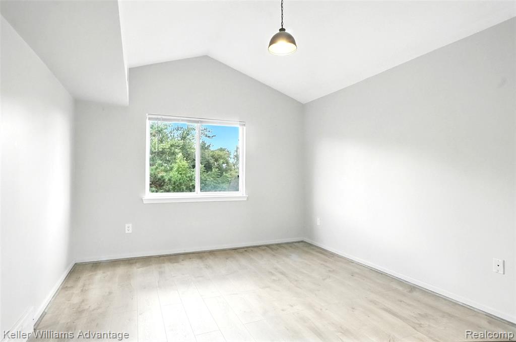 863 Brandon Avenue, Pontiac, MI 48340 — Photo 22