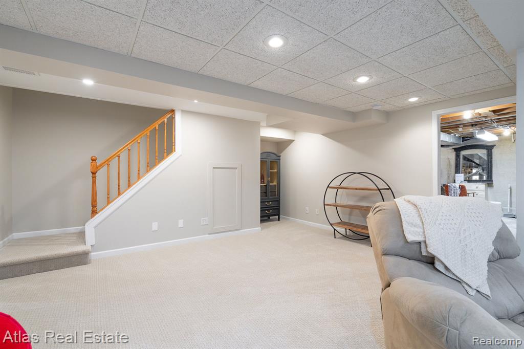 5864 Augusta Lane, Grand Blanc, MI 48439 — Photo 36