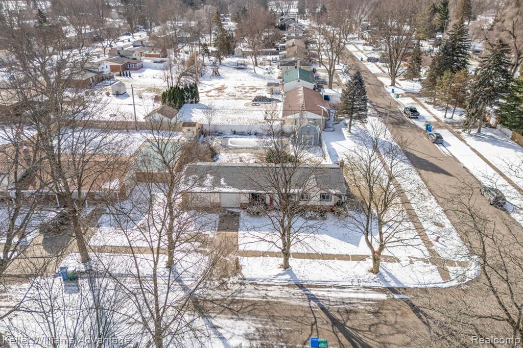 8735 Ringwood Drive, Commerce Twp, MI 48382 — Photo 28
