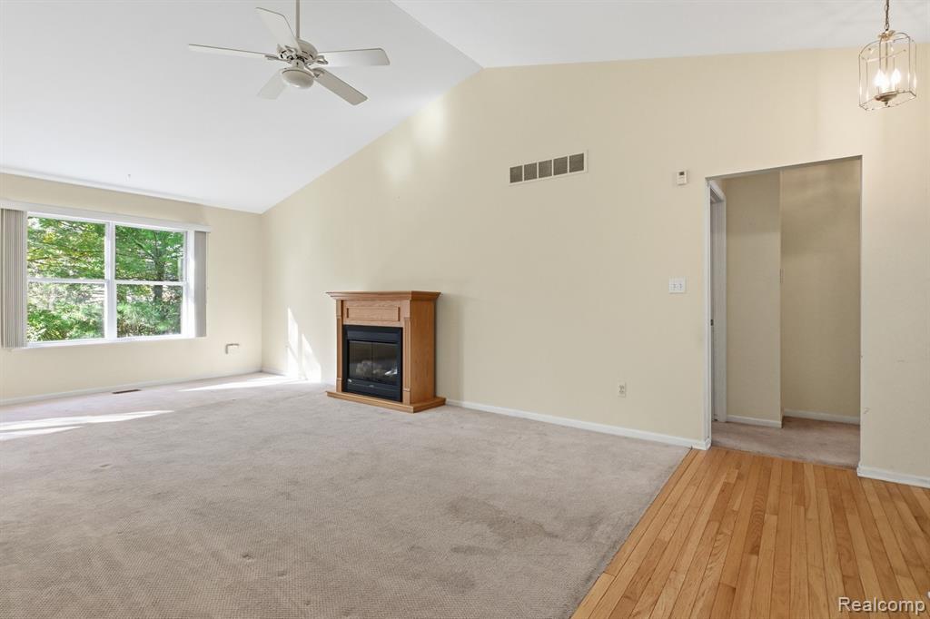 518 Redmaple Lane, 62, Brighton, MI 48116 — Photo 2