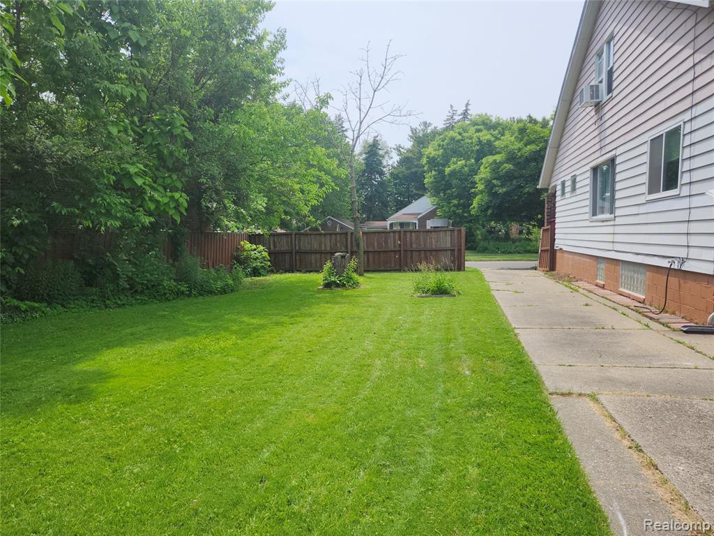 6504 Grandmont Avenue, Detroit, MI 48228 — Photo 5
