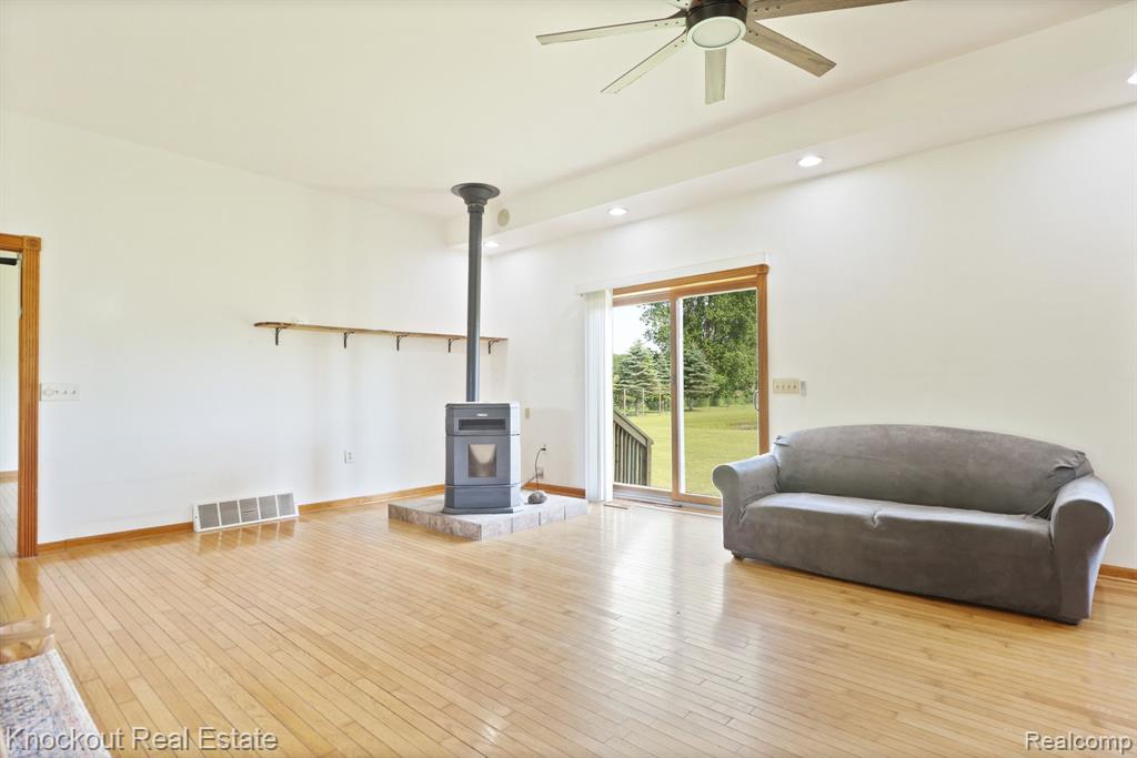 5490 Rupprecht Road, Vassar, MI 48768 — Photo 10