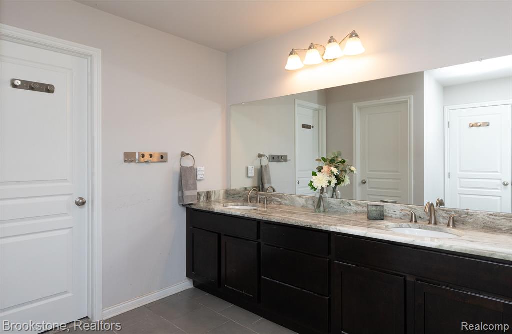 5396 ABERDEEN, Clarkston, MI 48348 — Photo 24