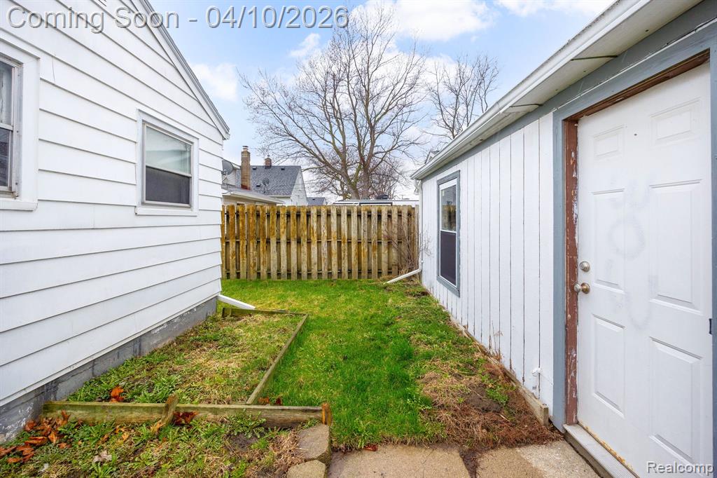 11804 Garfield Street, Riverview, MI 48193 — Photo 11