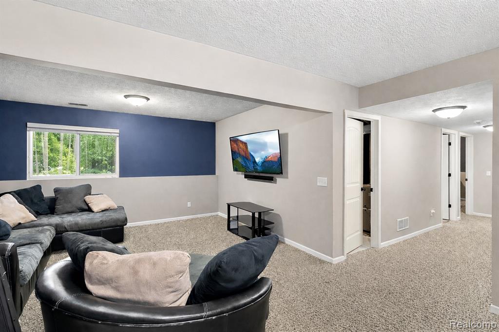 3249 Centennial Oak Drive, Hamilton, MI 49419 — Photo 22