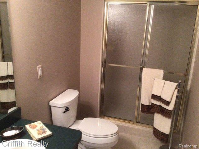 4524 GLEN EAGLES Drive, Brighton, MI 48116 — Photo 29