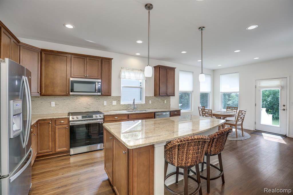 50013 NORFOLK Court, Canton, MI 48188 — Photo 10