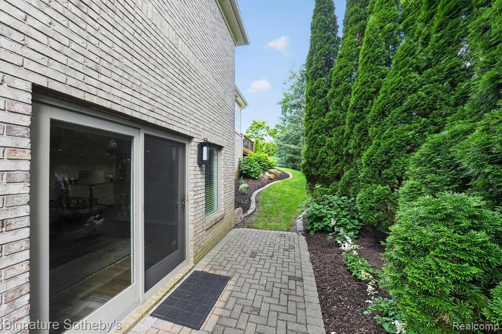 9880 Boulder Court, Davisburg, MI 48350 — Photo 55
