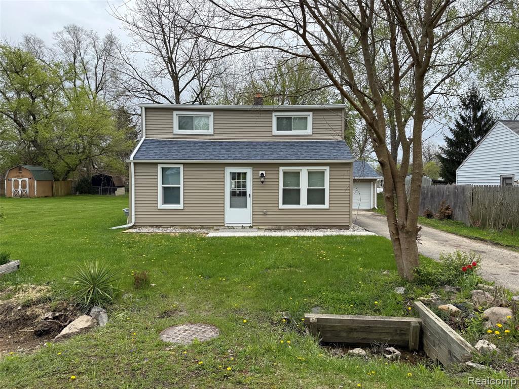 3336 Leta Avenue, Burton, MI 48529 — Photo 2