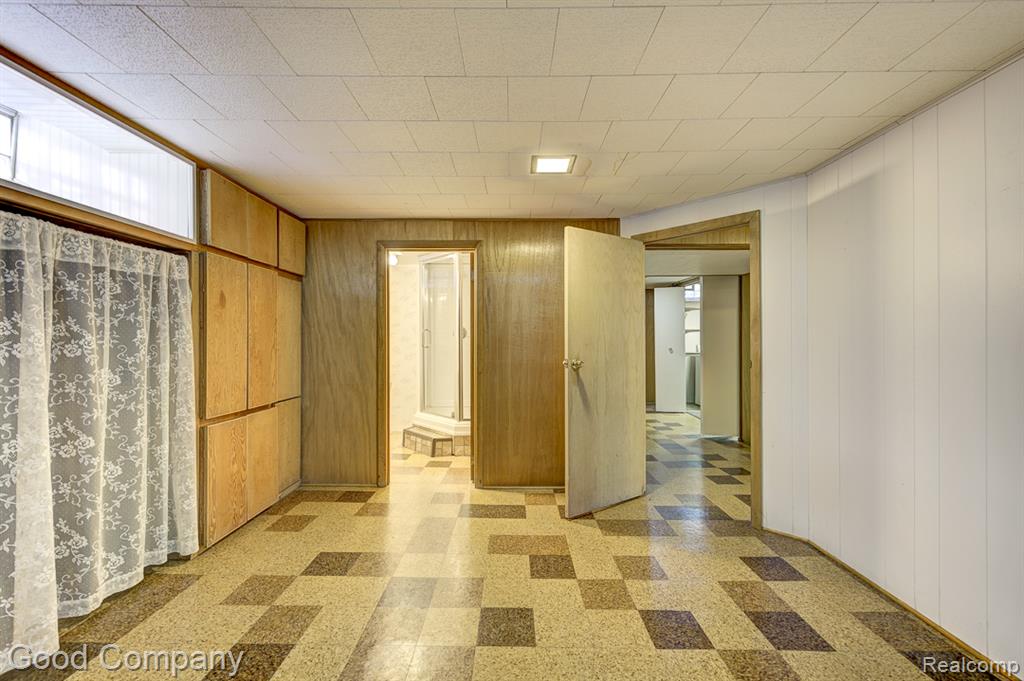 31160 E Rutland Street, Beverly Hills, MI 48025 — Photo 31