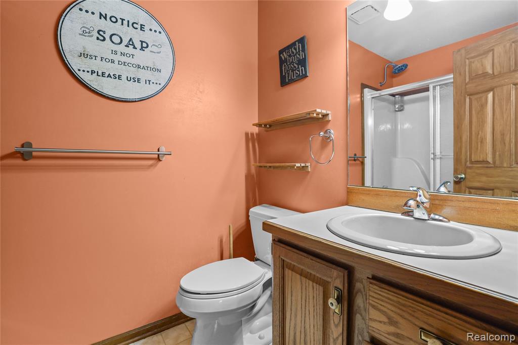 6083 Chatham Court, Grand Blanc, MI 48439 — Photo 21