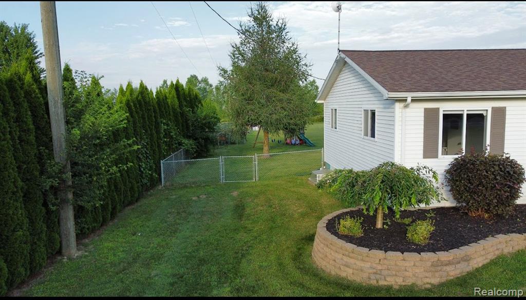 1017 Squaw Creek Road, Fostoria, MI 48435 — Photo 49