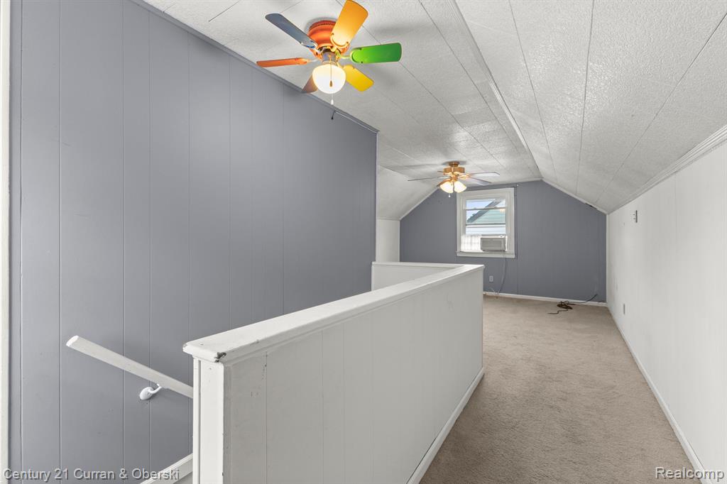 853 CLOVERLAWN Boulevard, Lincoln Park, MI 48146 — Photo 12