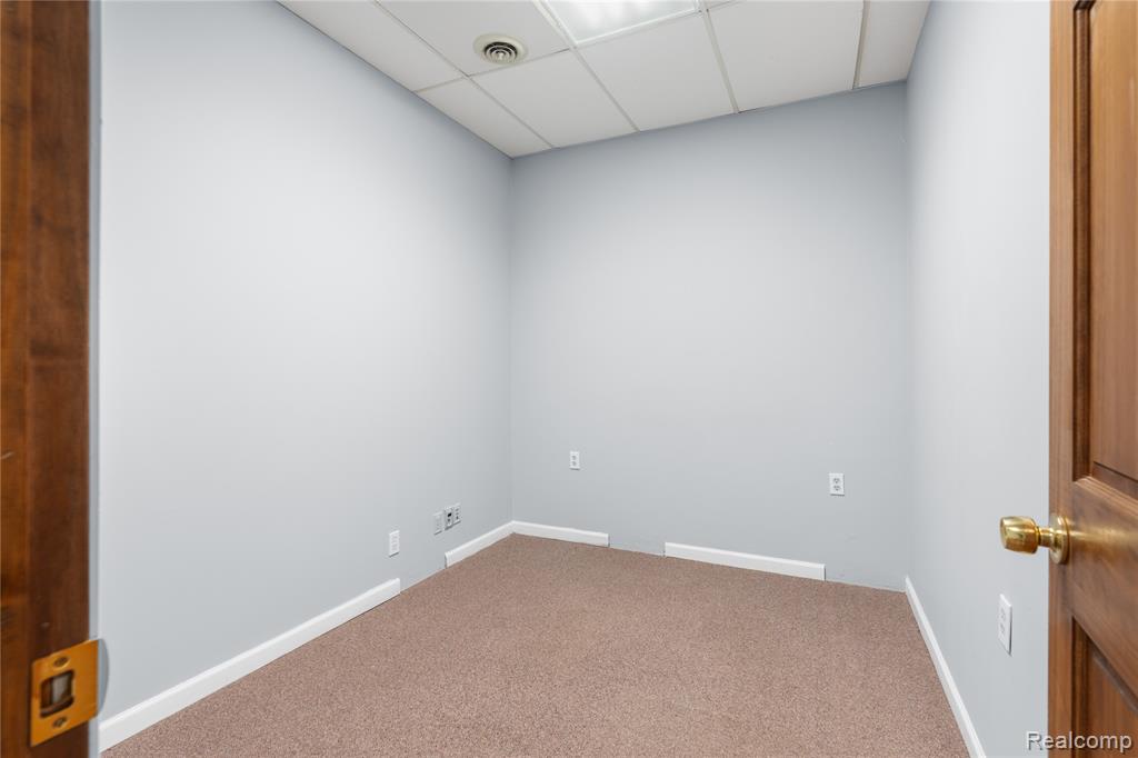 9857 Reeck Road, Allen Park, MI 48101 — Photo 11