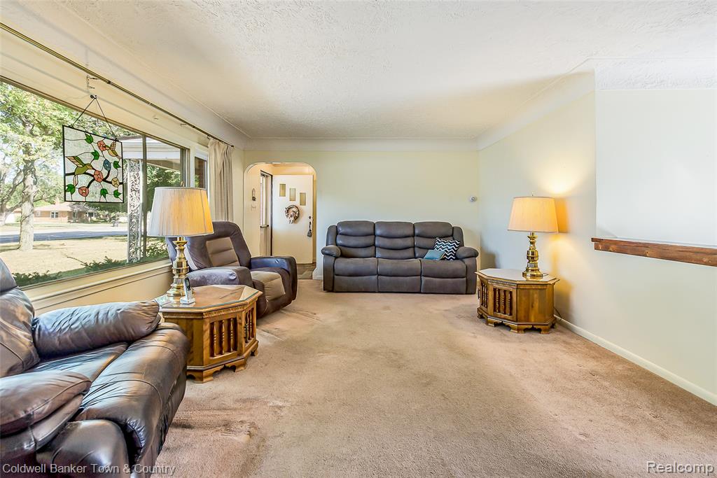 32297 Warren Road, Garden City, MI — Photo 10