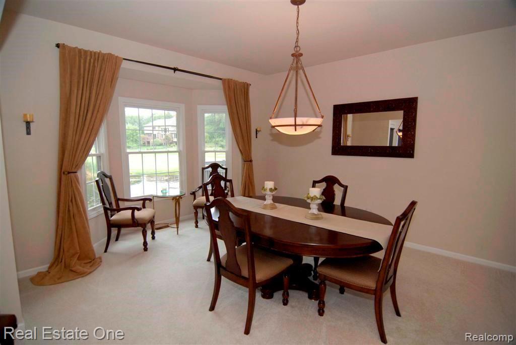 66 SANDHILLS Lane, Lake Orion, MI 48362 — Photo 18