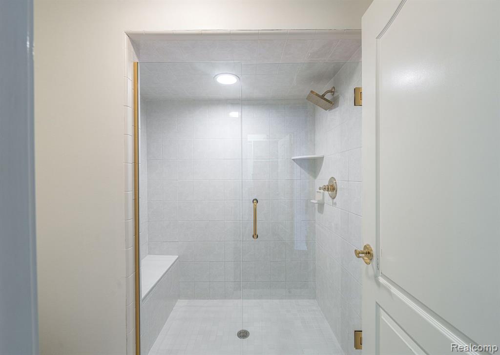 47924 MANORWOOD Drive, Northville, MI 48168 — Photo 61
