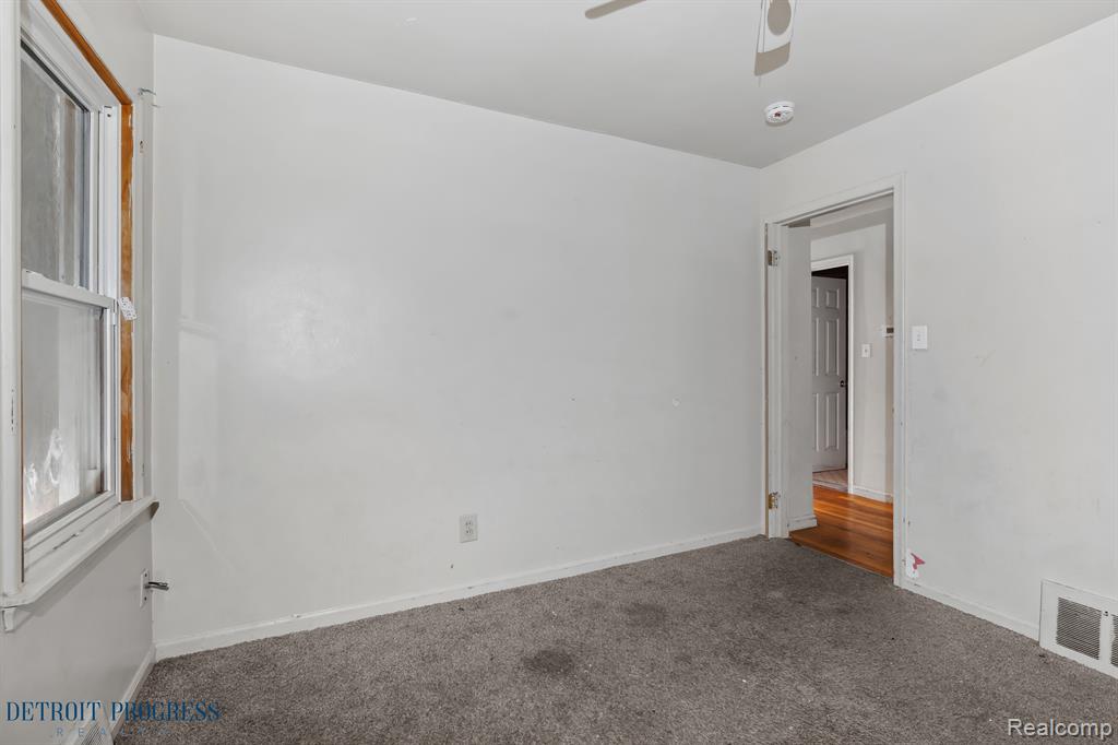 9327 FIELDING Street, Detroit, MI 48228 — Photo 8