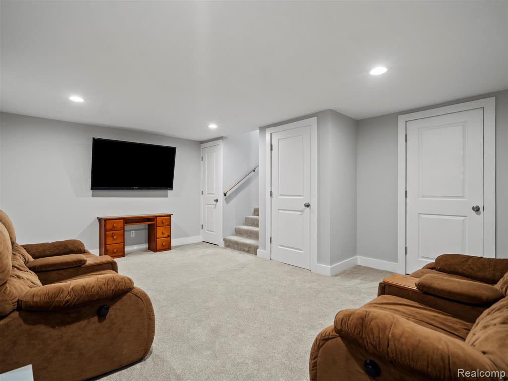 913 Roselawn Drive, Rochester, MI 48307 — Photo 64
