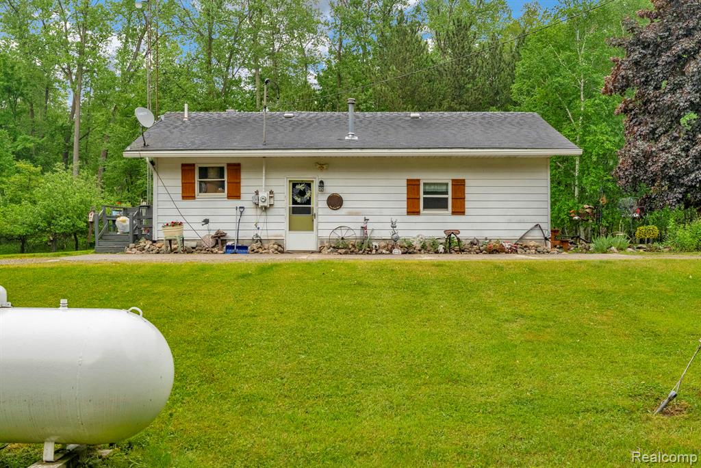 5405 Walker Road, MI 48419 — Photo 44